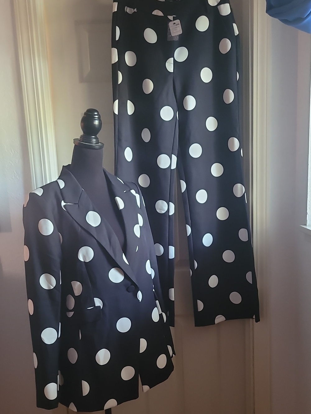 Fashion Nova Black & White Polka Dot PANT SUIT NEW WITH TAG SIZE L - Picture 4 of 16